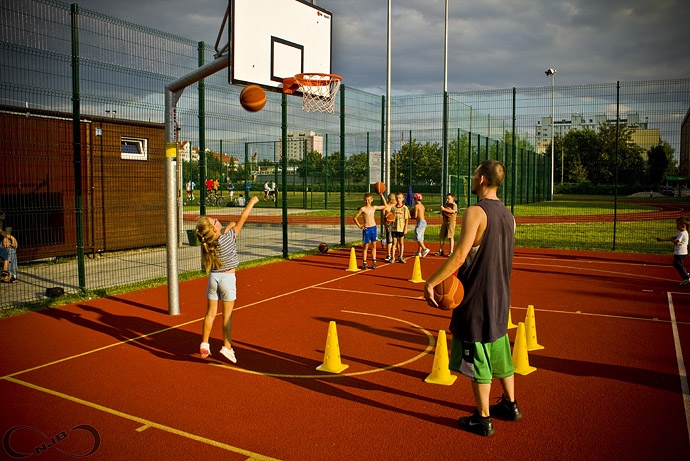 15/21 Akcja NJB DLA DZIECIAKÓW doszła do półmetka