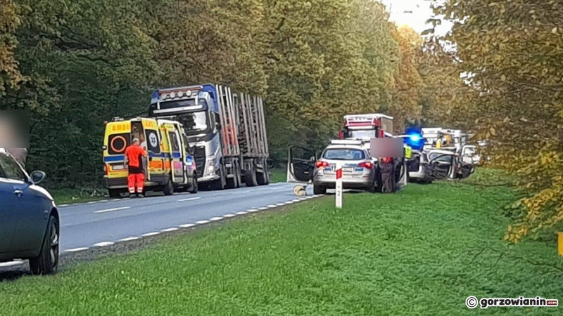 1/4 Kierowca hondy śmiertelnie potrącił rowerzystę