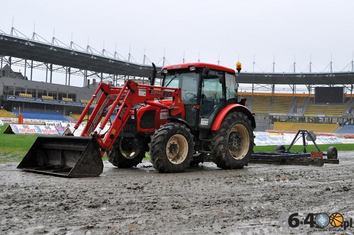 6/31 Stan toru żużlowego - 30.07.2011 godz. 17:00