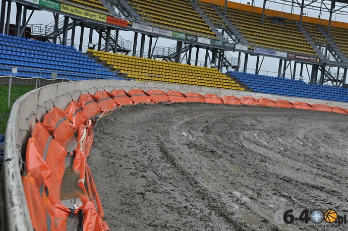 14/31 Stan toru żużlowego - 30.07.2011 godz. 17:00