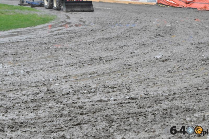 16/31 Stan toru żużlowego - 30.07.2011 godz. 17:00