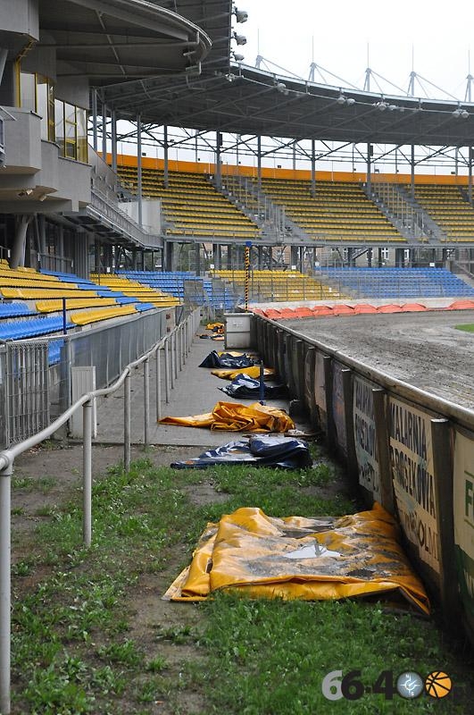 22/31 Stan toru żużlowego - 30.07.2011 godz. 17:00