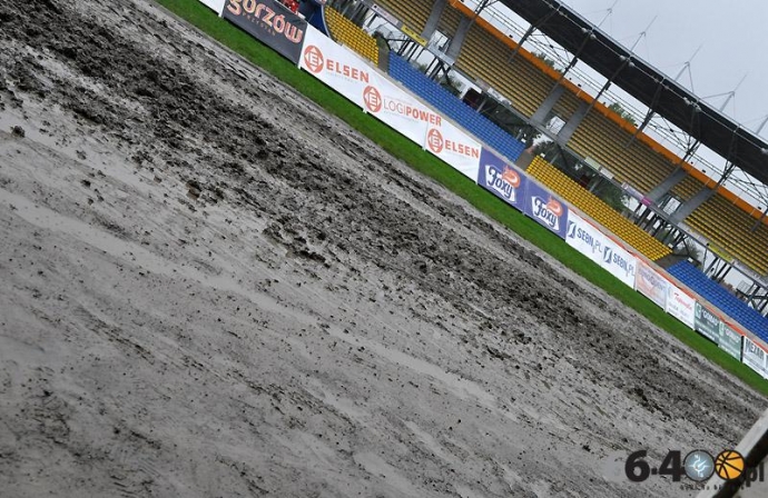 28/31 Stan toru żużlowego - 30.07.2011 godz. 17:00