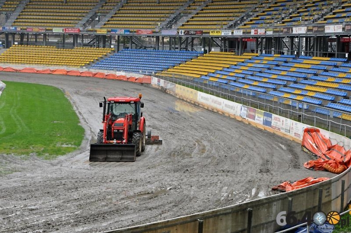 31/31 Stan toru żużlowego - 30.07.2011 godz. 17:00