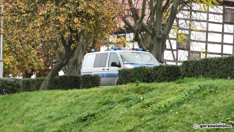 3/15 Poszukiwania mężczyzny, który wskoczył do Warty