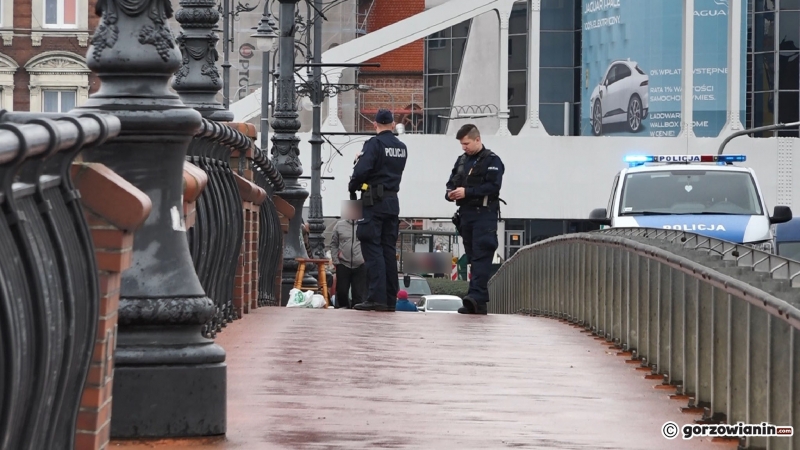 5/15 Poszukiwania mężczyzny, który wskoczył do Warty