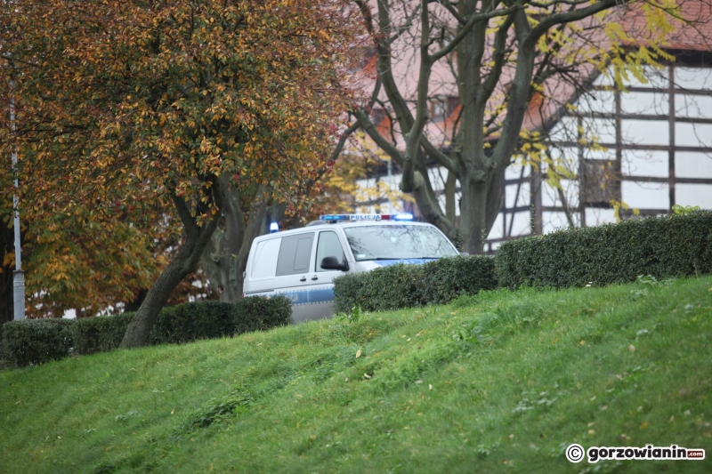 9/15 Poszukiwania mężczyzny, który wskoczył do Warty