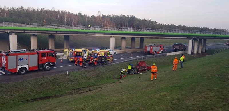 4/4 Dachowanie mercedesa i hondy na S3