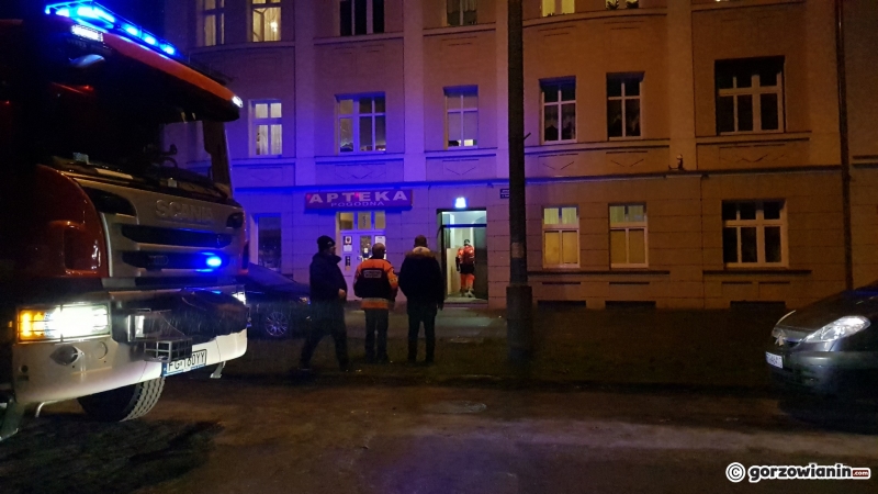 4/7 Akcja kontrterrorystów i zatrzymanie 4 osób na Śląskiej