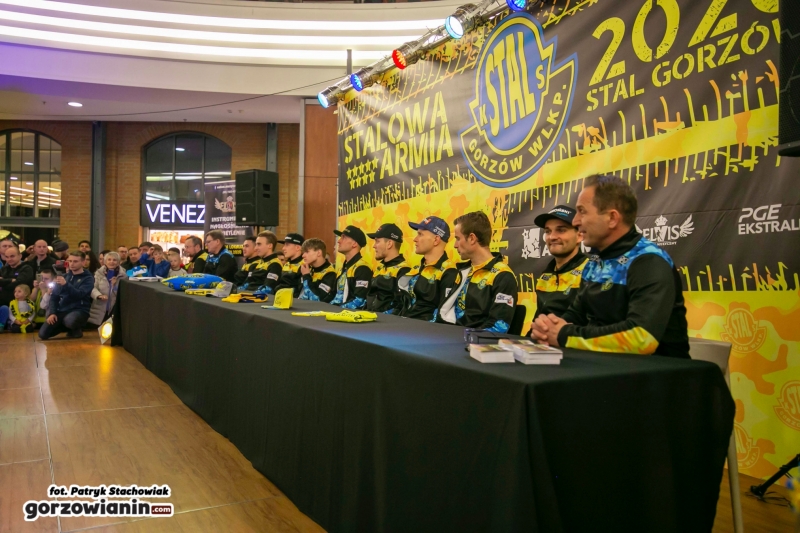 3/16 Spotkanie żużlowców z kibicami