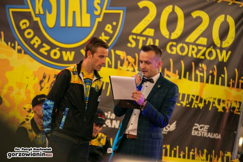 16/16 Spotkanie żużlowców z kibicami