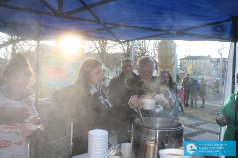 10/32 Szpitalna grochówka hitem 28. Finału WOŚP w Gorzowie
