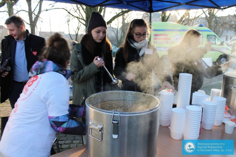 20/32 Szpitalna grochówka hitem 28. Finału WOŚP w Gorzowie