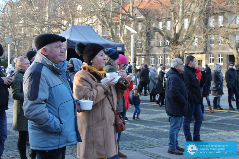 22/32 Szpitalna grochówka hitem 28. Finału WOŚP w Gorzowie