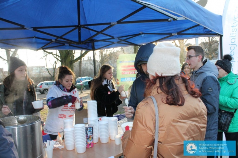 31/32 Szpitalna grochówka hitem 28. Finału WOŚP w Gorzowie