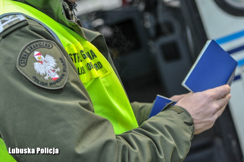 18/22 Zmasowane działania służb na S3