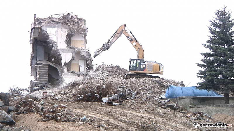 4/8 Wieżowiec Ursusa znika w oczach