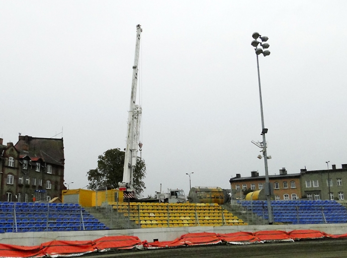12/14 Przebudowa stadionu im. Edwarda Jancarza 19.10.2010