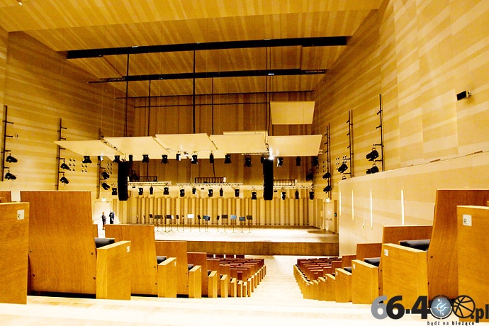 8/12 Centrum Edukacji Artystycznej