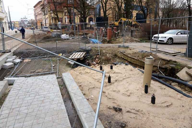 15/29 Jak przebiegają prace przy ul. Sikorskiego?