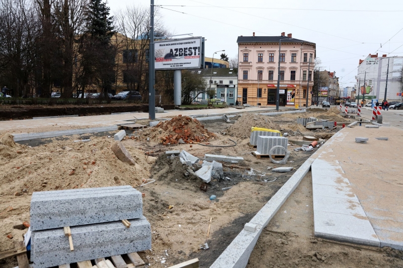 17/29 Jak przebiegają prace przy ul. Sikorskiego?