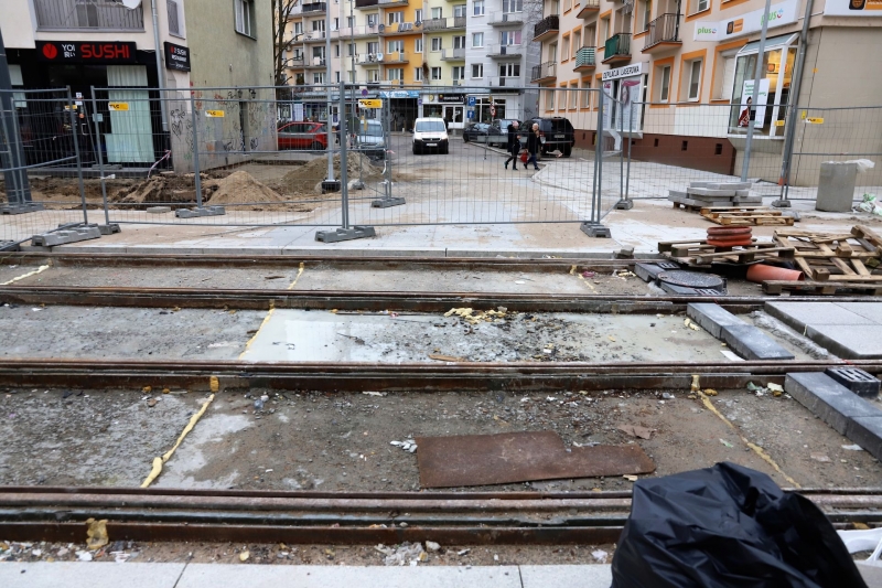 25/29 Jak przebiegają prace przy ul. Sikorskiego?