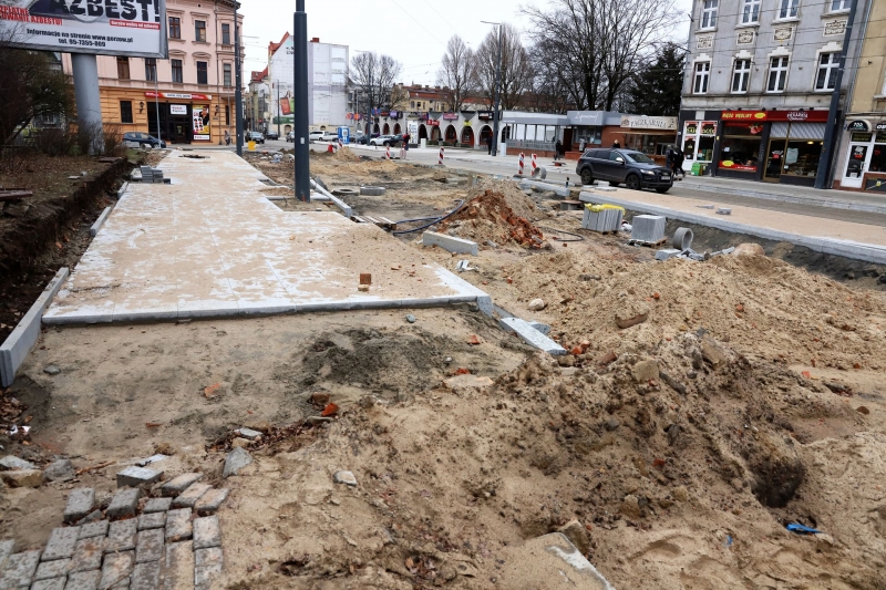 26/29 Jak przebiegają prace przy ul. Sikorskiego?