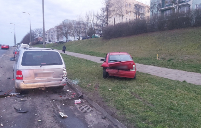 1/10 Roztrzaskane auta na Czartoryskiego