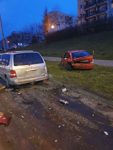 10/10 Roztrzaskane auta na Czartoryskiego