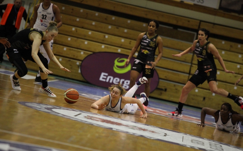 5/26 Akademiczki wygrywają z Widzewem