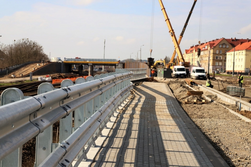 4/13 Sprawdź, jak przebiegają prace przy Kostrzyńskiej