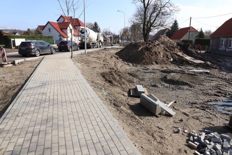 8/13 Sprawdź, jak przebiegają prace przy Kostrzyńskiej