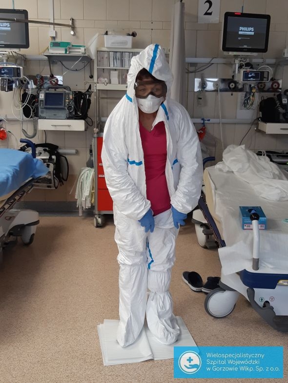 3/7 Szkolenie personelu szpitala zakaźnego