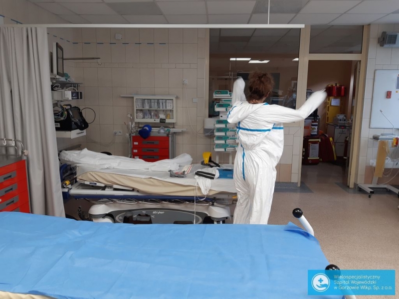 4/7 Szkolenie personelu szpitala zakaźnego