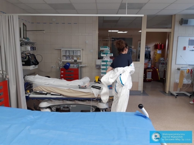 6/7 Szkolenie personelu szpitala zakaźnego