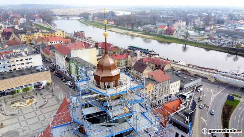 6/6 Nowa iglica i hełm na katedrze