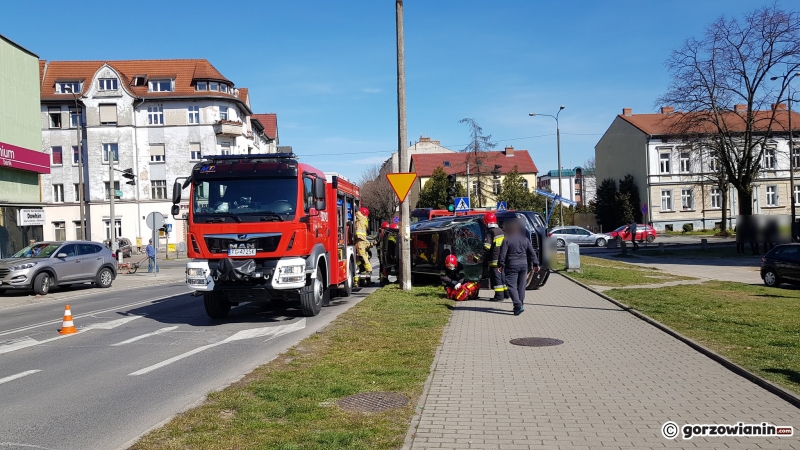 1/7 Poważny wypadek na Kosynierów Gdyńskich