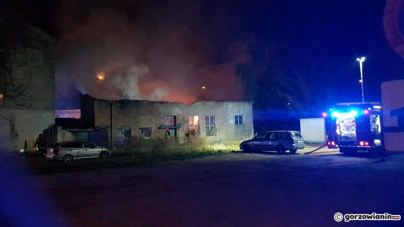4/7 Spłonął pustostan przy Młyńskiej