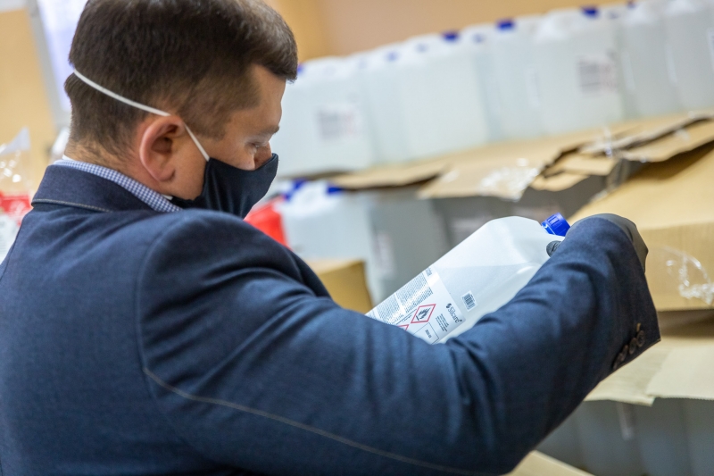 10/11 Miejski magazyn pełen środków ochrony osobistej