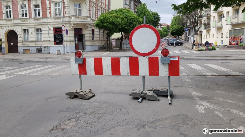 7/8 Zamknięta Chrobrego i Mieszka I