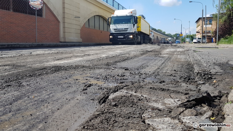 4/9 Ruszyły prace przy Spichrzowej
