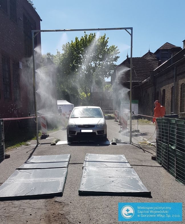 6/12 Punkt drive thru w szpitalu zakaźnym w Gorzowie