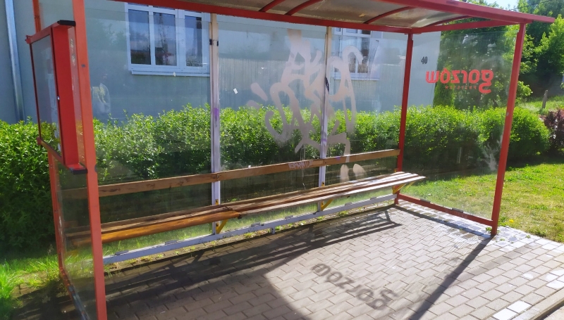 6/11 Czyszczenie wiat przystankowych na Zakanalu