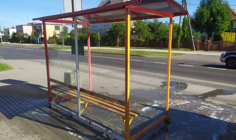 7/11 Czyszczenie wiat przystankowych na Zakanalu