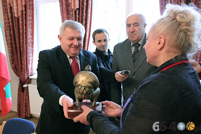 8/14 Prezydent na kawie z sumokami