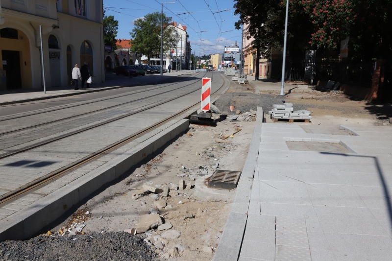 8/12 Postęp prac przy ul. Sikorskiego