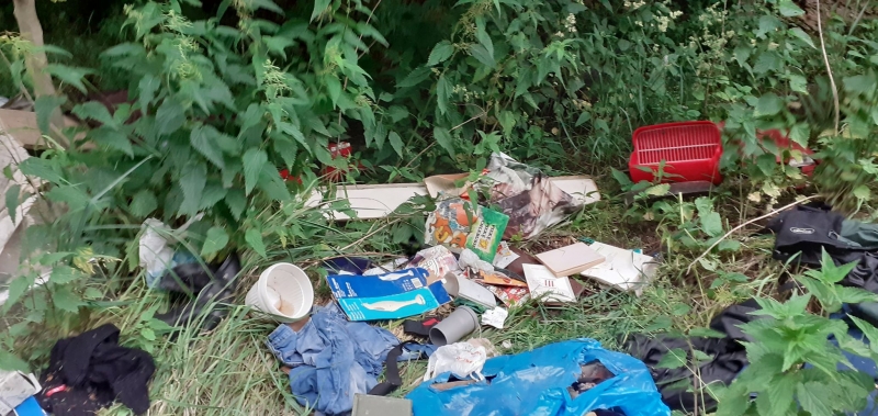 5/5 Śmieci przy ul. Fabrycznej