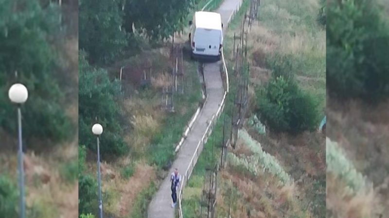 4/4 Uciekał kradzionym busem