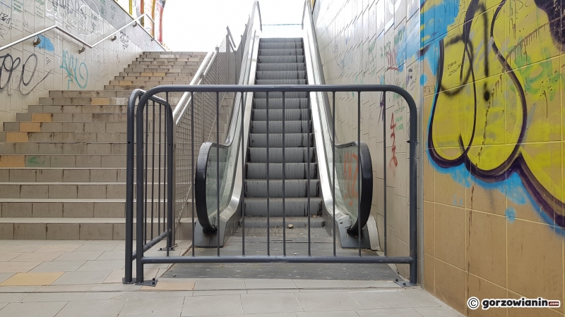 3/11 Zdewastowane przejście podziemne przy ul. Piłsudskiego