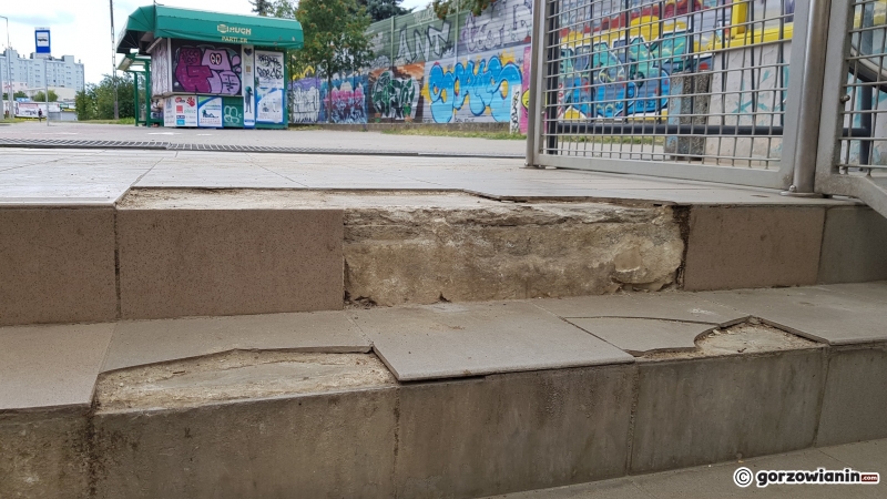 9/11 Zdewastowane przejście podziemne przy ul. Piłsudskiego